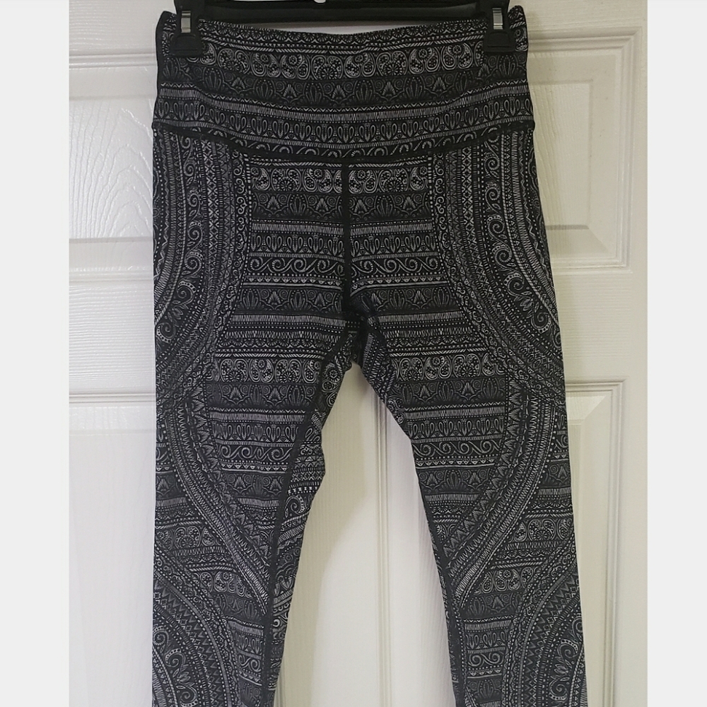 🍋Lululemon New W Tags Wunder Under Paisley Rare